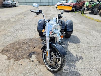 Drugie zdjęcie samochodu z przodu: 2019 HARLEY-DAVIDSON FLRT VIN:1HD1MCP14KB858165 - miniatura