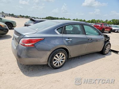 Trzecie zdjęcie samochodu z tyłu: 2015 NISSAN ALTIMA 2.5 S VIN:1N4AL3AP2FN314291 - miniatura