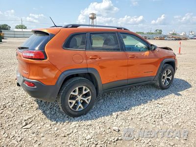 Trzecie zdjęcie samochodu z tyłu: 2015 JEEP CHEROKEE TRAILHAWK VIN:1C4PJMBS8FW779588 - miniatura