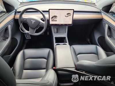 Zdjęcie 8 z 13 samochodu: 2024 TESLA MODEL Y VIN:7SAYGDEE0RA259452 - miniatura