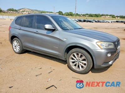 Czwarte zdjęcie samochodu z boku: 2013 BMW X3 XDRIVE28I VIN:5UXWX9C56D0A08029 - miniatura