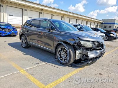 Czwarte zdjęcie samochodu z boku: 2017 LINCOLN MKX RESERVE VIN:2LMPJ6LR2HBL16924 - miniatura