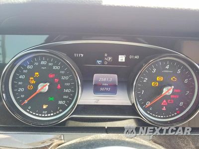 Zdjęcie 9 z 13 samochodu: 2019 MERCEDES-BENZ E 300 VIN:WDDZF4JB8KA548599 - miniatura