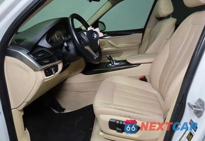 Zdjęcie 9 z 10 samochodu: 2015 BMW X5 XDRIVE35I VIN:5UXKR0C54F0K59653 - miniatura