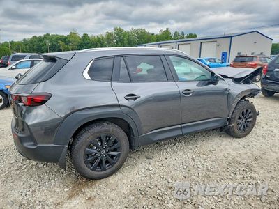 Trzecie zdjęcie samochodu z tyłu: 2023 MAZDA CX-50 PREFERRED PLUS VIN:7MMVABCM7PN116063 - miniatura