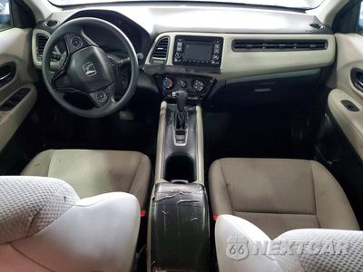 Zdjęcie 8 z 13 samochodu: 2018 HONDA HR-V LX VIN:3CZRU6H38JG728234 - miniatura