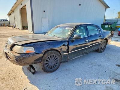 2003 LINCOLN TOWN CAR EXECUTIVE 1LNHM81W13Y612265 - główne zdjęcie licytacji z USA - miniatura
