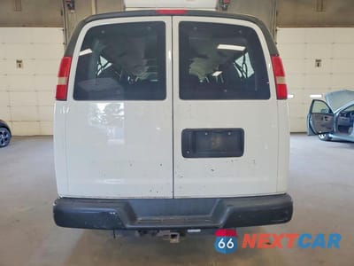 Zdjęcie 6 z 13 samochodu: 2011 CHEVROLET EXPRESS G3500 LS VIN:1GNZGZHG4B1101880 - miniatura