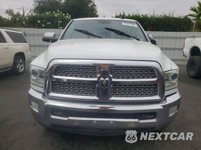 Piąte zdjęcie samochodu w środku: 2015 RAM 3500 LARAMIE VIN:3C63R3MLXFG616826 - miniatura