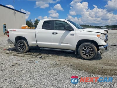 Czwarte zdjęcie samochodu z boku: 2015 TOYOTA TUNDRA SR5 VIN:5TFUY5F1XFX435065 - miniatura