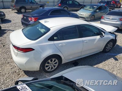 Trzecie zdjęcie samochodu z tyłu: 2022 TOYOTA COROLLA LE VIN:5YFEPMAE1NP327068 - miniatura