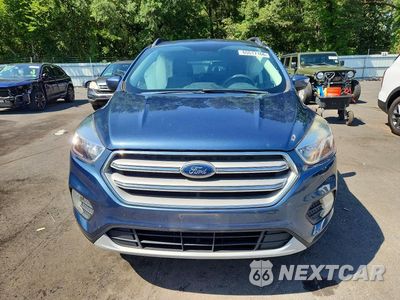 Piąte zdjęcie samochodu w środku: 2018 FORD ESCAPE SE VIN:1FMCU9GD6JUC58558 - miniatura