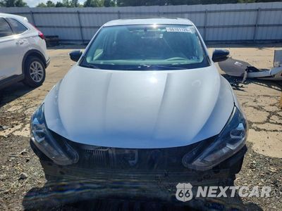 Piąte zdjęcie samochodu w środku: 2017 NISSAN SENTRA SR TURBO VIN:3N1CB7APXHY269560 - miniatura