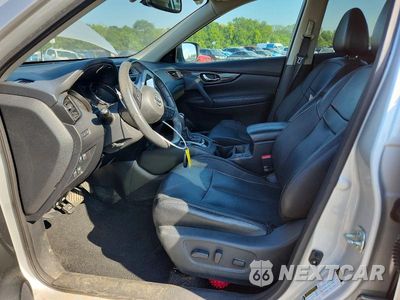 Zdjęcie 7 z 14 samochodu: 2017 NISSAN ROGUE SL VIN:5N1AT2MT2HC829086 - miniatura