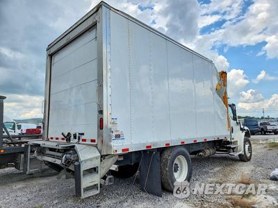 Trzecie zdjęcie samochodu z tyłu: 2026 FREIGHTLINER BUSINESS CLASS M2 REFRIGERATED BOX TRUCK VIN:1FVACWFC4THWU8080 - miniatura
