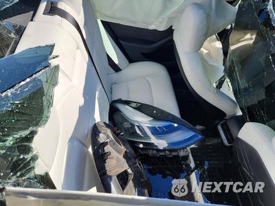 Zdjęcie 10 z 12 samochodu: 2023 TESLA MODEL 3 VIN:5YJ3E1EA0PF715362 - miniatura