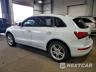 Drugie zdjęcie samochodu z przodu: 2016 AUDI Q5 PREMIUM VIN:WA1C2AFP7GA062480 - miniatura