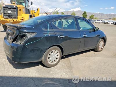 Trzecie zdjęcie samochodu z tyłu: 2019 NISSAN VERSA SV VIN:3N1CN7AP4KL845249 - miniatura