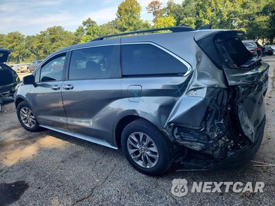 Drugie zdjęcie samochodu z przodu: 2026 TOYOTA SIENNA XLE 8-PASSENGER VIN:5TDYRKEC3TS295149 - miniatura