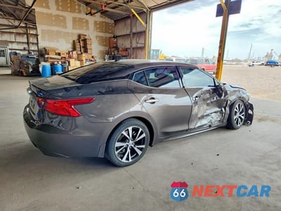 Trzecie zdjęcie samochodu z tyłu: 2016 NISSAN MAXIMA 3.5 SL VIN:1N4AA6AP2GC405419 - miniatura