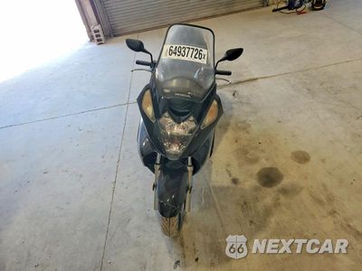Piąte zdjęcie samochodu w środku: 2013 HONDA FSC600 A VIN:JH2PF0147DK100239 - miniatura