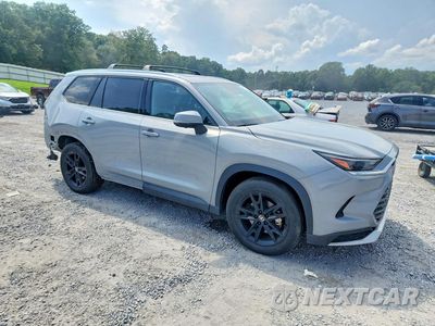 Czwarte zdjęcie samochodu z boku: 2025 TOYOTA GRAND HIGHLANDER HYBRID MAX PLATINUM VIN:5TDADAB52SS011847 - miniatura
