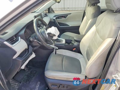 Zdjęcie 7 z 13 samochodu: 2020 TOYOTA RAV4 XLE PREMIUM VIN:2T3C1RFV5LW081529 - miniatura