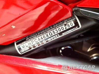 Zdjęcie 9 z 9 samochodu: 2016 HONDA CBR500 R VIN:MLHPC446XG5300280 - miniatura