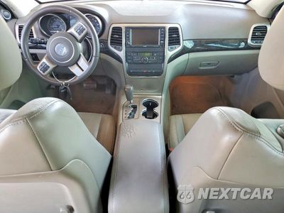 Zdjęcie 8 z 13 samochodu: 2012 JEEP GRAND CHEROKEE LAREDO VIN:1C4RJFAGXCC352847 - miniatura