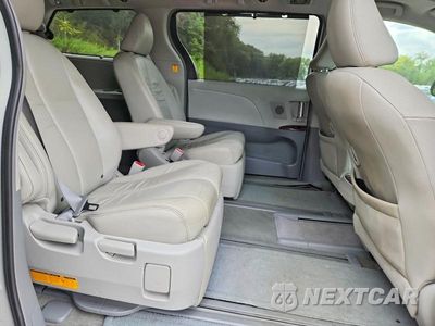 Zdjęcie 11 z 13 samochodu: 2012 TOYOTA SIENNA XLE 7-PASSENGER VIN:5TDDK3DC8CS038059 - miniatura