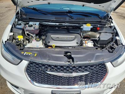 Zdjęcie 12 z 14 samochodu: 2023 CHRYSLER PACIFICA HYBRID TOURING L VIN:2C4RC1L78PR622391 - miniatura