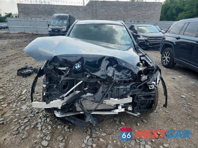 Piąte zdjęcie samochodu w środku: 2022 BMW X3 XDRIVE30I VIN:5UX53DP06N9J01815 - miniatura