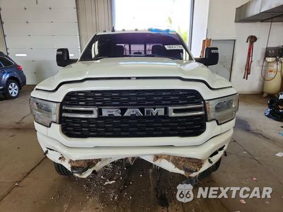 Piąte zdjęcie samochodu w środku: 2023 RAM 2500 BIG HORN VIN:3C6UR5DL9PG636535 - miniatura