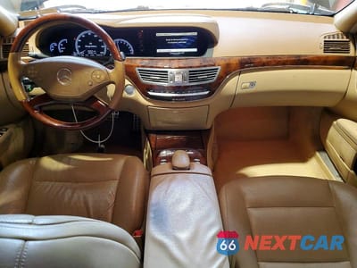 Zdjęcie 8 z 12 samochodu: 2013 MERCEDES-BENZ S 550 4MATIC VIN:WDDNG9EB7DA526356 - miniatura