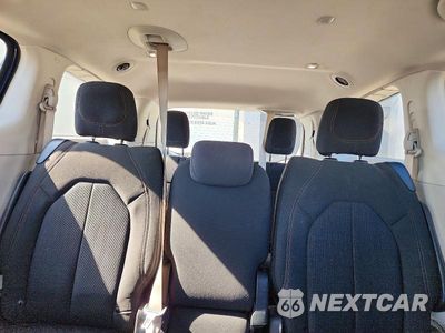 Zdjęcie 10 z 13 samochodu: 2020 CHRYSLER PACIFICA TOURING VIN:2C4RC1FG8LR108384 - miniatura