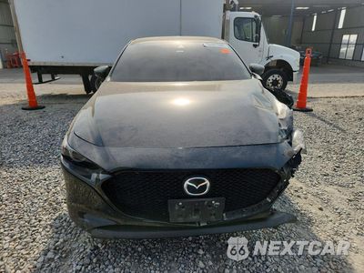 Piąte zdjęcie samochodu w środku: 2022 MAZDA 3 PREMIUM VIN:JM1BPBML4N1501687 - miniatura