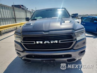 Piąte zdjęcie samochodu w środku: 2022 RAM 1500 LARAMIE VIN:1C6SRFJT5NN366144 - miniatura