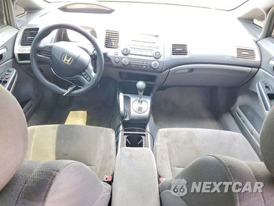 Zdjęcie 8 z 12 samochodu: 2008 HONDA CIVIC LX VIN:1HGFA16508L018204 - miniatura