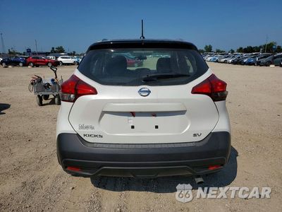 Zdjęcie 6 z 13 samochodu: 2019 NISSAN KICKS S VIN:3N1CP5CU6KL541471 - miniatura