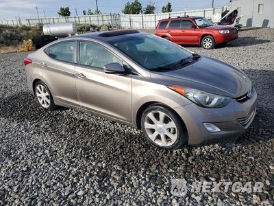 Czwarte zdjęcie samochodu z boku: 2013 HYUNDAI ELANTRA LIMITED VIN:5NPDH4AE0DH290227 - miniatura