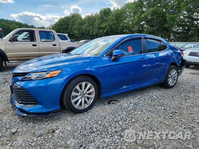 2020 TOYOTA CAMRY LE 4T1C11AKXLU307703 - główne zdjęcie licytacji z USA - miniatura