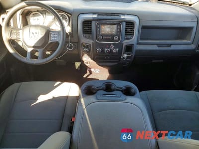 Zdjęcie 8 z 13 samochodu: 2018 RAM 1500 ST VIN:1C6RR7FG6JS252780 - miniatura