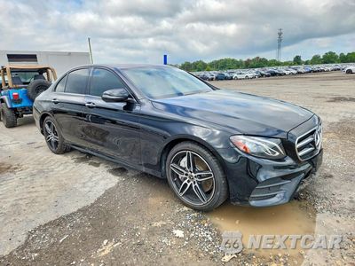 Czwarte zdjęcie samochodu z boku: 2019 MERCEDES-BENZ E 300 4MATIC VIN:WDDZF4KB9KA582002 - miniatura