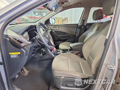 Zdjęcie 7 z 13 samochodu: 2017 HYUNDAI SANTA FE SE VIN:KM8SMDHF0HU235009 - miniatura