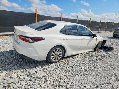 Trzecie zdjęcie samochodu z tyłu: 2024 TOYOTA CAMRY LE VIN:4T1R11AK1RU892528 - miniatura