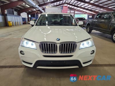Piąte zdjęcie samochodu w środku: 2013 BMW X3 XDRIVE28I VIN:5UXWX9C57D0A32663 - miniatura