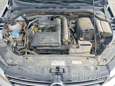 Zdjęcie 11 z 12 samochodu: 2017 VOLKSWAGEN JETTA SE VIN:3VWDB7AJ7HM304220 - miniatura