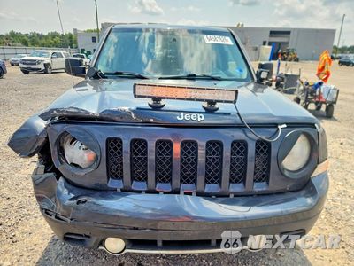 Piąte zdjęcie samochodu w środku: 2014 JEEP PATRIOT LIMITED VIN:1C4NJRCB6ED528615 - miniatura