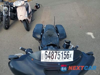 Piąte zdjęcie samochodu w środku: 2016 HARLEY-DAVIDSON FLHX STREET GLIDE VIN:1HD1KBM14GB607903 - miniatura