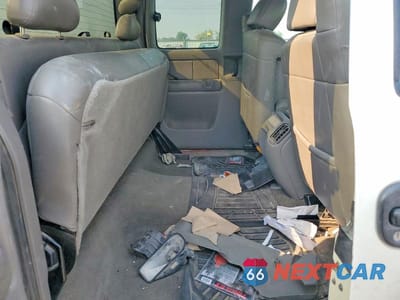 Zdjęcie 10 z 12 samochodu: 2001 CHEVROLET SILVERADO K2500 HEAVY DUTY VIN:1GCHK29UX1E245908 - miniatura